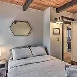 Peaceful Oak Haven Cabin Near Yosemite
